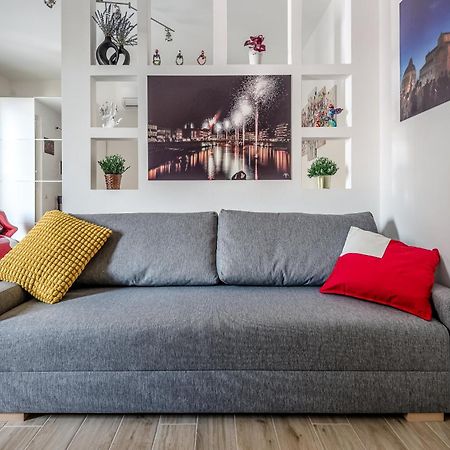 Apartament Hostly-Giugio'S House-Lungarni And Town Center Piza Zewnętrze zdjęcie
